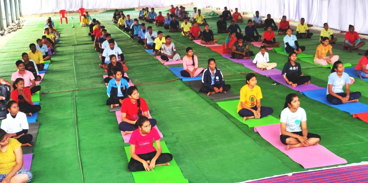 रायपुर : योग आयोग के अध्यक्ष श्री ज्ञानेश शर्मा ने 33 वें नियमित योगाभ्यास केन्द्र का किया शुभारंभ